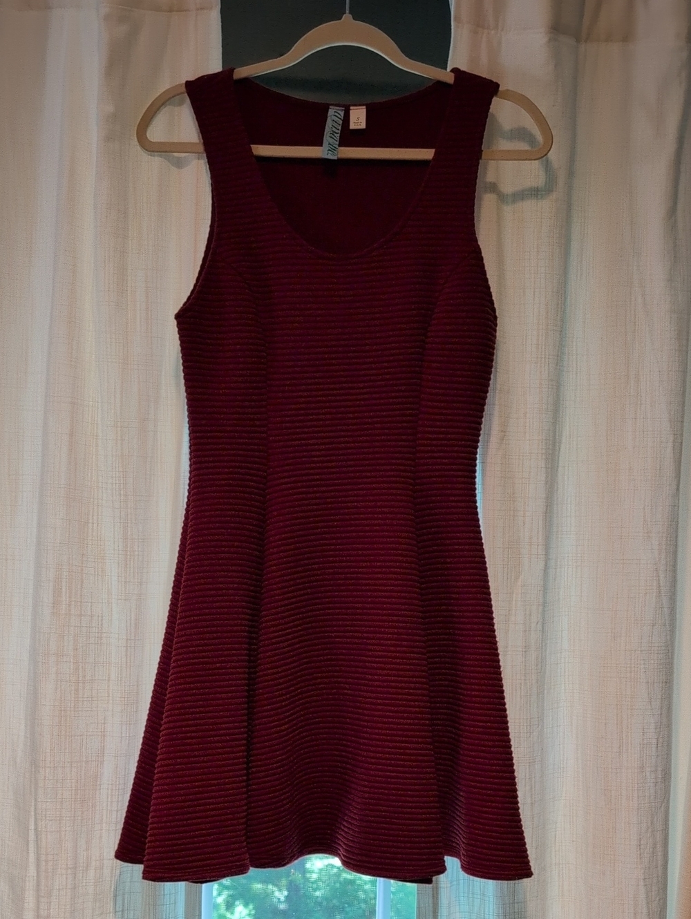 dina be Burgundy Ribbed Sleeveless Fit-and-Flare Mini Dress